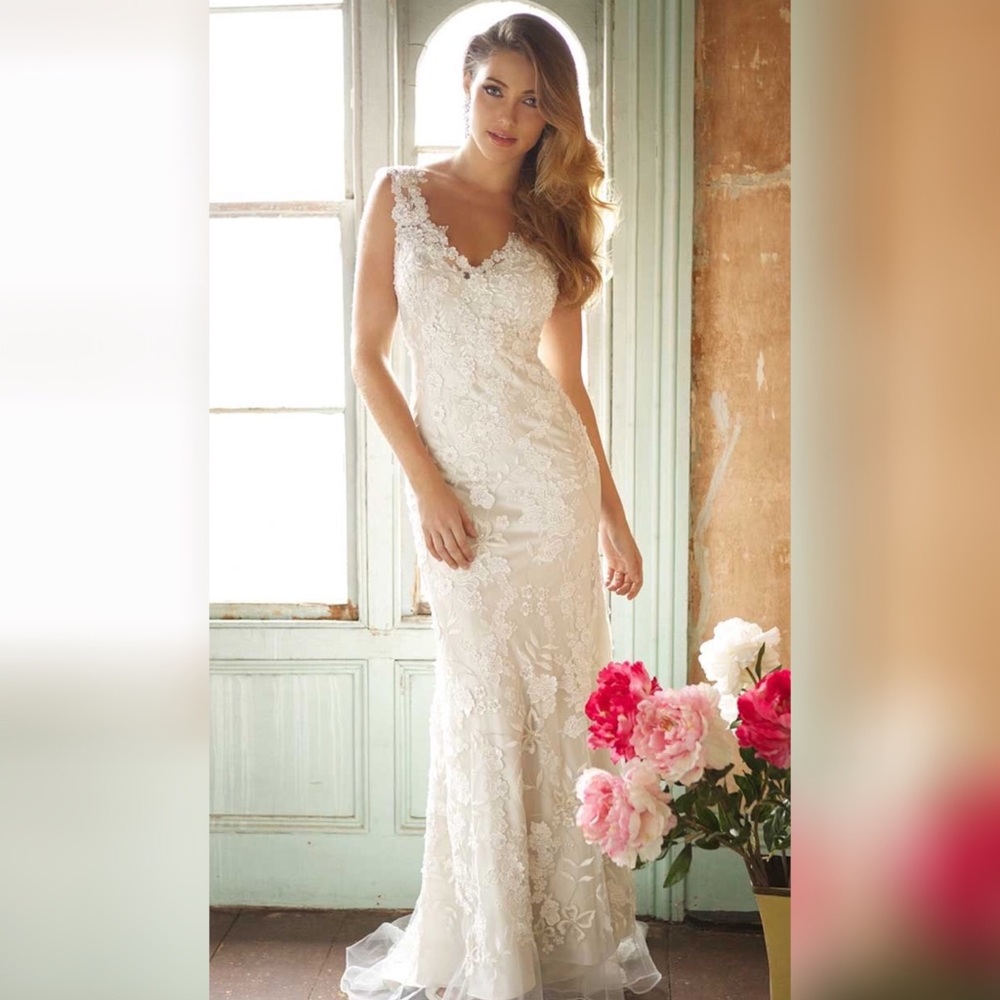 Allure Bridal Gown 8800